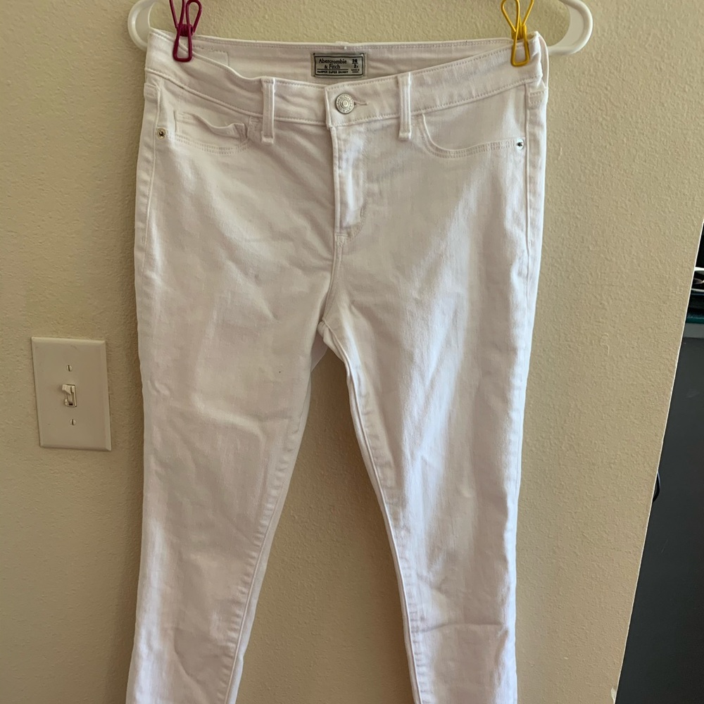 Abercrombie & Fitch White skinny jeans